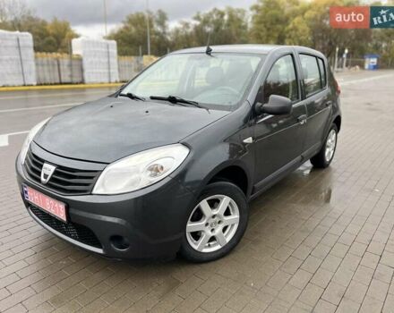 Серый Дачия Сандеро, объемом двигателя 1.4 л и пробегом 140 тыс. км за 5500 $, фото 27 на Automoto.ua