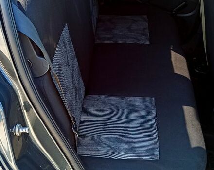 Серый Дачия Сандеро, объемом двигателя 1.1 л и пробегом 248 тыс. км за 4100 $, фото 5 на Automoto.ua