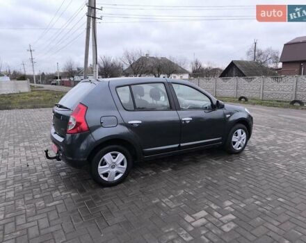Серый Дачия Сандеро, объемом двигателя 1.6 л и пробегом 197 тыс. км за 5600 $, фото 3 на Automoto.ua