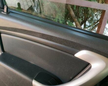 Сірий Дачія Sandero, об'ємом двигуна 1.15 л та пробігом 173 тис. км за 3700 $, фото 15 на Automoto.ua