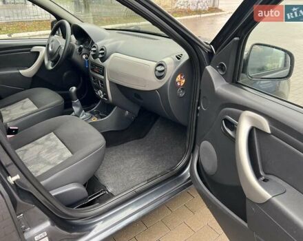 Серый Дачия Сандеро, объемом двигателя 1.4 л и пробегом 140 тыс. км за 5500 $, фото 8 на Automoto.ua