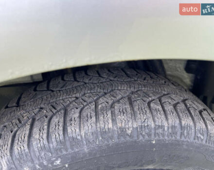 Серый Дачия Сандеро, объемом двигателя 0 л и пробегом 215 тыс. км за 4800 $, фото 6 на Automoto.ua