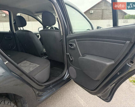 Серый Дачия Сандеро, объемом двигателя 1.2 л и пробегом 148 тыс. км за 4850 $, фото 17 на Automoto.ua