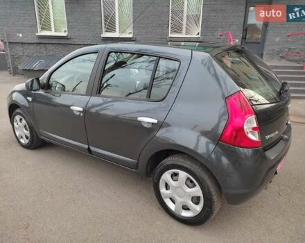 Серый Дачия Сандеро, объемом двигателя 1.6 л и пробегом 161 тыс. км за 5800 $, фото 4 на Automoto.ua