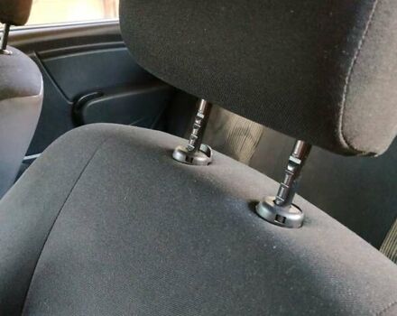 Сірий Дачія Sandero, об'ємом двигуна 1.15 л та пробігом 173 тис. км за 3700 $, фото 20 на Automoto.ua