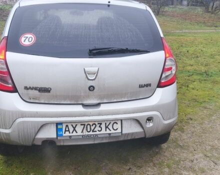 Серый Дачия Сандеро, объемом двигателя 1.4 л и пробегом 215 тыс. км за 4500 $, фото 2 на Automoto.ua