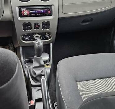 Сірий Дачія Sandero, об'ємом двигуна 1.39 л та пробігом 205 тис. км за 4300 $, фото 11 на Automoto.ua