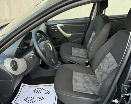 Серый Дачия Сандеро, объемом двигателя 1.4 л и пробегом 204 тыс. км за 4999 $, фото 106 на Automoto.ua