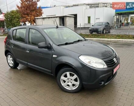 Серый Дачия Сандеро, объемом двигателя 1.4 л и пробегом 140 тыс. км за 5500 $, фото 4 на Automoto.ua