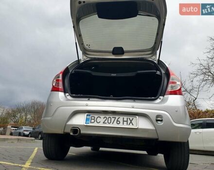 Серый Дачия Сандеро, объемом двигателя 1.4 л и пробегом 232 тыс. км за 4800 $, фото 7 на Automoto.ua