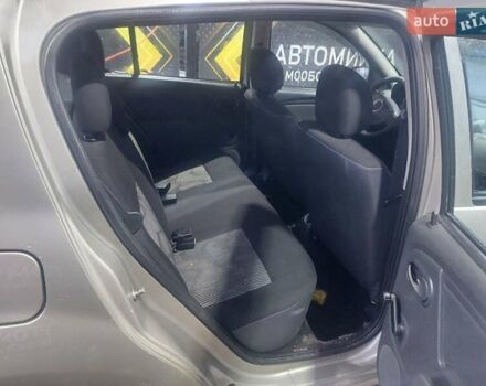 Серый Дачия Сандеро, объемом двигателя 1.4 л и пробегом 163 тыс. км за 4600 $, фото 2 на Automoto.ua