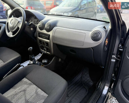 Серый Дачия Сандеро, объемом двигателя 1.4 л и пробегом 204 тыс. км за 4999 $, фото 88 на Automoto.ua