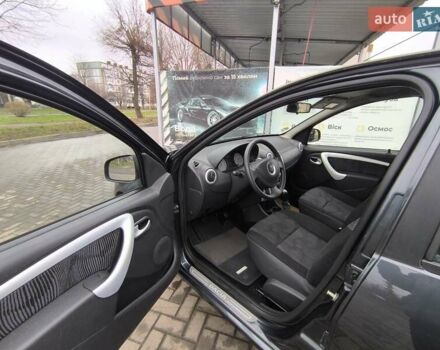 Серый Дачия Сандеро, объемом двигателя 1.6 л и пробегом 197 тыс. км за 5600 $, фото 8 на Automoto.ua