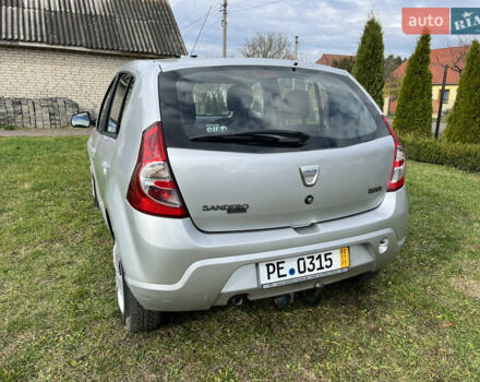 Серый Дачия Сандеро, объемом двигателя 0 л и пробегом 215 тыс. км за 4800 $, фото 7 на Automoto.ua