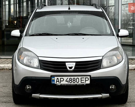 Серый Дачия Сандеро, объемом двигателя 1.46 л и пробегом 141 тыс. км за 5800 $, фото 4 на Automoto.ua