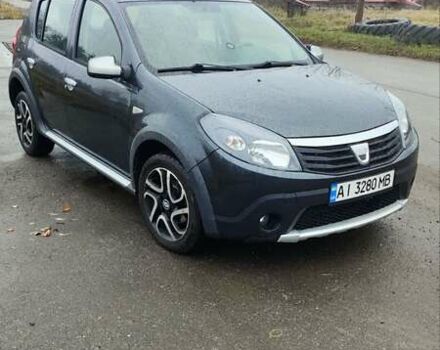 Сірий Дачія Sandero, об'ємом двигуна 1.6 л та пробігом 300 тис. км за 5500 $, фото 2 на Automoto.ua