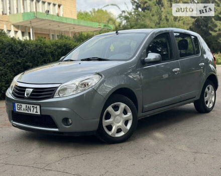 Сірий Дачія Sandero, об'ємом двигуна 1.6 л та пробігом 112 тис. км за 5650 $, фото 8 на Automoto.ua