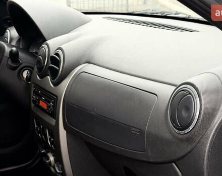 Серый Дачия Сандеро, объемом двигателя 1.46 л и пробегом 141 тыс. км за 5800 $, фото 18 на Automoto.ua