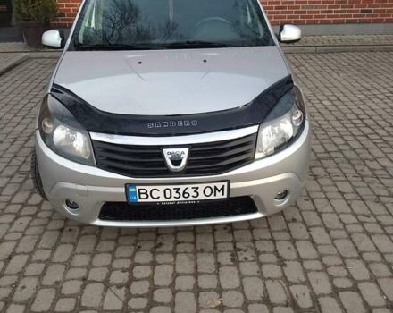 Серый Дачия Сандеро, объемом двигателя 1.4 л и пробегом 160 тыс. км за 5500 $, фото 2 на Automoto.ua