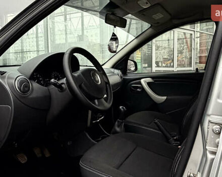 Серый Дачия Сандеро, объемом двигателя 1.46 л и пробегом 141 тыс. км за 5800 $, фото 24 на Automoto.ua