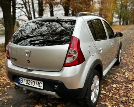 Дачия Сандеро 2010 в Сумах на Automoto.ua Серый Дачия Сандеро, объемом двигателя 1.6 л и пробегом 136 тыс. км за 6700 $, фото 3 на Automoto.ua