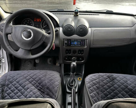 Серый Дачия Сандеро, объемом двигателя 1.2 л и пробегом 100 тыс. км за 4650 $, фото 8 на Automoto.ua