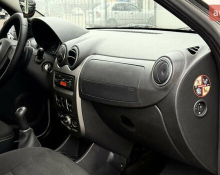 Серый Дачия Сандеро, объемом двигателя 1.46 л и пробегом 141 тыс. км за 5800 $, фото 19 на Automoto.ua