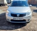 Серый Дачия Сандеро, объемом двигателя 1.5 л и пробегом 220 тыс. км за 5000 $, фото 1 на Automoto.ua