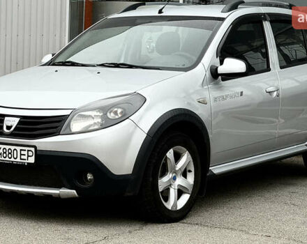 Серый Дачия Сандеро, объемом двигателя 1.46 л и пробегом 141 тыс. км за 5800 $, фото 3 на Automoto.ua