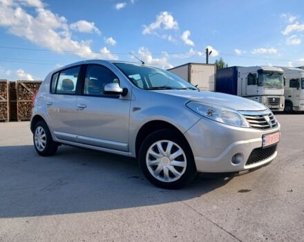 Серый Дачия Сандеро, объемом двигателя 1.4 л и пробегом 185 тыс. км за 5100 $, фото 3 на Automoto.ua