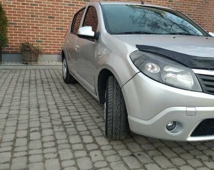 Серый Дачия Сандеро, объемом двигателя 1.4 л и пробегом 160 тыс. км за 5500 $, фото 11 на Automoto.ua