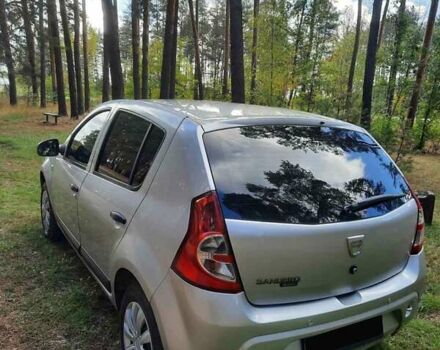 Серый Дачия Сандеро, объемом двигателя 1.2 л и пробегом 98 тыс. км за 5600 $, фото 3 на Automoto.ua