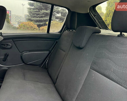 Серый Дачия Сандеро, объемом двигателя 1.6 л и пробегом 177 тыс. км за 7700 $, фото 19 на Automoto.ua