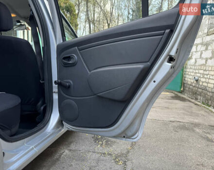 Серый Дачия Сандеро, объемом двигателя 1.15 л и пробегом 167 тыс. км за 5750 $, фото 17 на Automoto.ua