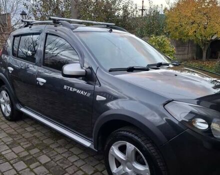 Серый Дачия Сандеро, объемом двигателя 1.6 л и пробегом 200 тыс. км за 6400 $, фото 1 на Automoto.ua