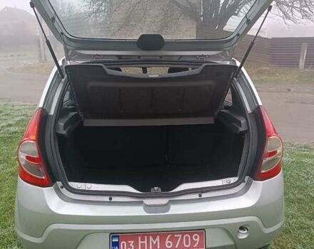 Серый Дачия Сандеро, объемом двигателя 1.2 л и пробегом 193 тыс. км за 5199 $, фото 8 на Automoto.ua