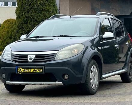 Серый Дачия Сандеро, объемом двигателя 1.6 л и пробегом 177 тыс. км за 7700 $, фото 2 на Automoto.ua