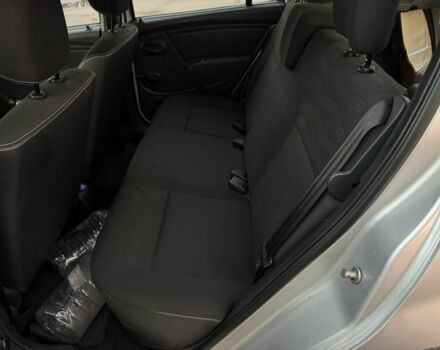 Серый Дачия Сандеро, объемом двигателя 1.6 л и пробегом 199 тыс. км за 6999 $, фото 4 на Automoto.ua