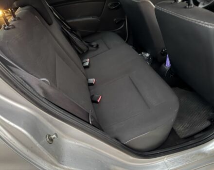 Серый Дачия Сандеро, объемом двигателя 1.6 л и пробегом 199 тыс. км за 6999 $, фото 12 на Automoto.ua