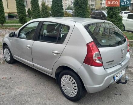 Серый Дачия Сандеро, объемом двигателя 1.5 л и пробегом 198 тыс. км за 5600 $, фото 1 на Automoto.ua