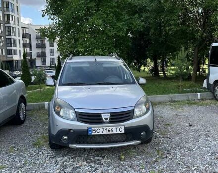 Серый Дачия Сандеро, объемом двигателя 1.5 л и пробегом 230 тыс. км за 5555 $, фото 2 на Automoto.ua