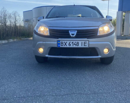 Сірий Дачія Sandero, об'ємом двигуна 1.15 л та пробігом 180 тис. км за 4750 $, фото 1 на Automoto.ua