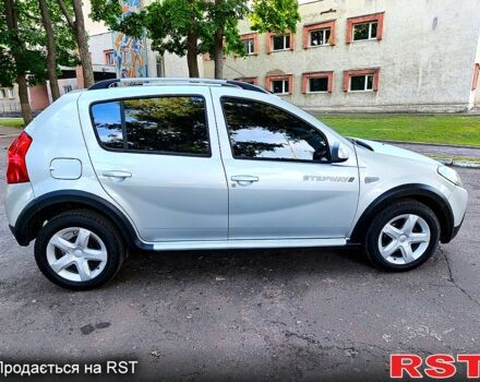 Серый Дачия Сандеро, объемом двигателя 1.5 л и пробегом 190 тыс. км за 6999 $, фото 1 на Automoto.ua