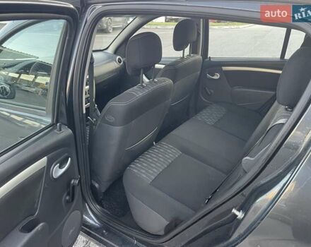 Дачія Sandero 2012 у Львові на Automoto.ua Сірий Дачія Sandero, об'ємом двигуна 1.6 л та пробігом 150 тис. км за 4900 $, фото 13 на Automoto.ua