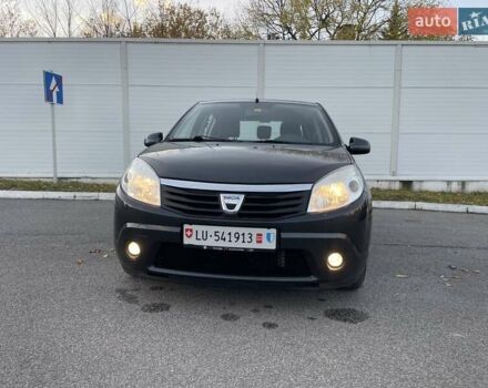 Дачія Sandero 2012 у Львові на Automoto.ua Сірий Дачія Sandero, об'ємом двигуна 1.6 л та пробігом 150 тис. км за 4900 $, фото 22 на Automoto.ua