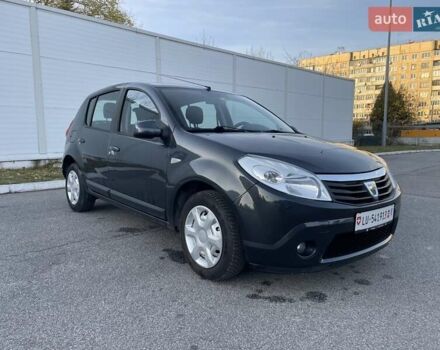 Дачія Sandero 2012 у Львові на Automoto.ua Сірий Дачія Sandero, об'ємом двигуна 1.6 л та пробігом 150 тис. км за 4900 $, фото 4 на Automoto.ua
