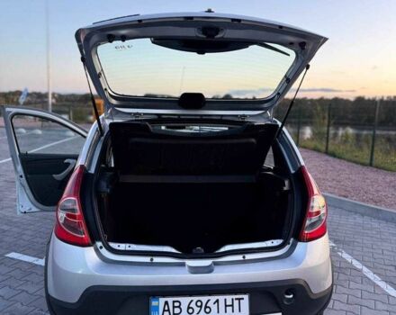 Дачія Sandero 2012 у Вінниці на Automoto.ua Сірий Дачія Sandero, об'ємом двигуна 1.6 л та пробігом 240 тис. км за 6200 $, фото 1 на Automoto.ua