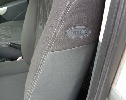 Сірий Дачія Sandero, об'ємом двигуна 1.5 л та пробігом 235 тис. км за 4900 $, фото 3 на Automoto.ua
