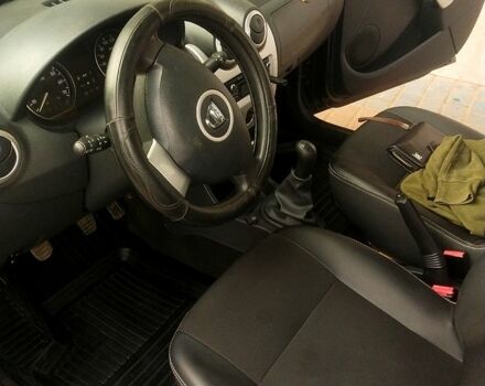 Сірий Дачія Sandero, об'ємом двигуна 1.6 л та пробігом 240 тис. км за 6500 $, фото 4 на Automoto.ua