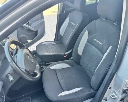 Сірий Дачія Sandero, об'ємом двигуна 1.5 л та пробігом 196 тис. км за 6800 $, фото 8 на Automoto.ua